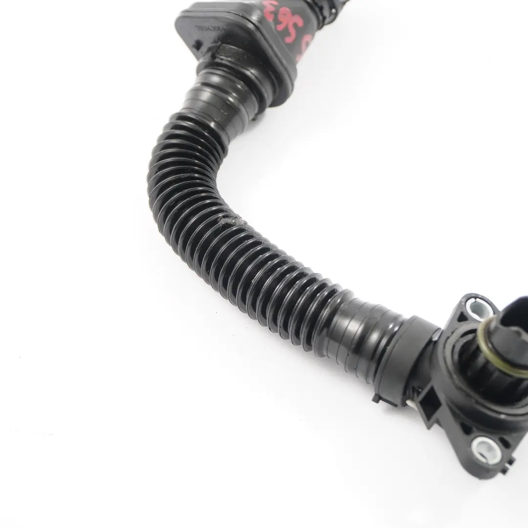 Tubo di sfiato BMW F10 M5 F12 F13 M6 S63N Tubo di sfiato testa cilindro per con numero di parte 7843150 Tubo di sfiato BMW F10 M5 F12 F13 M6 S63N Tubo di sfiato testa cilindro - SKU 7843150 - Numero di parte 7843150