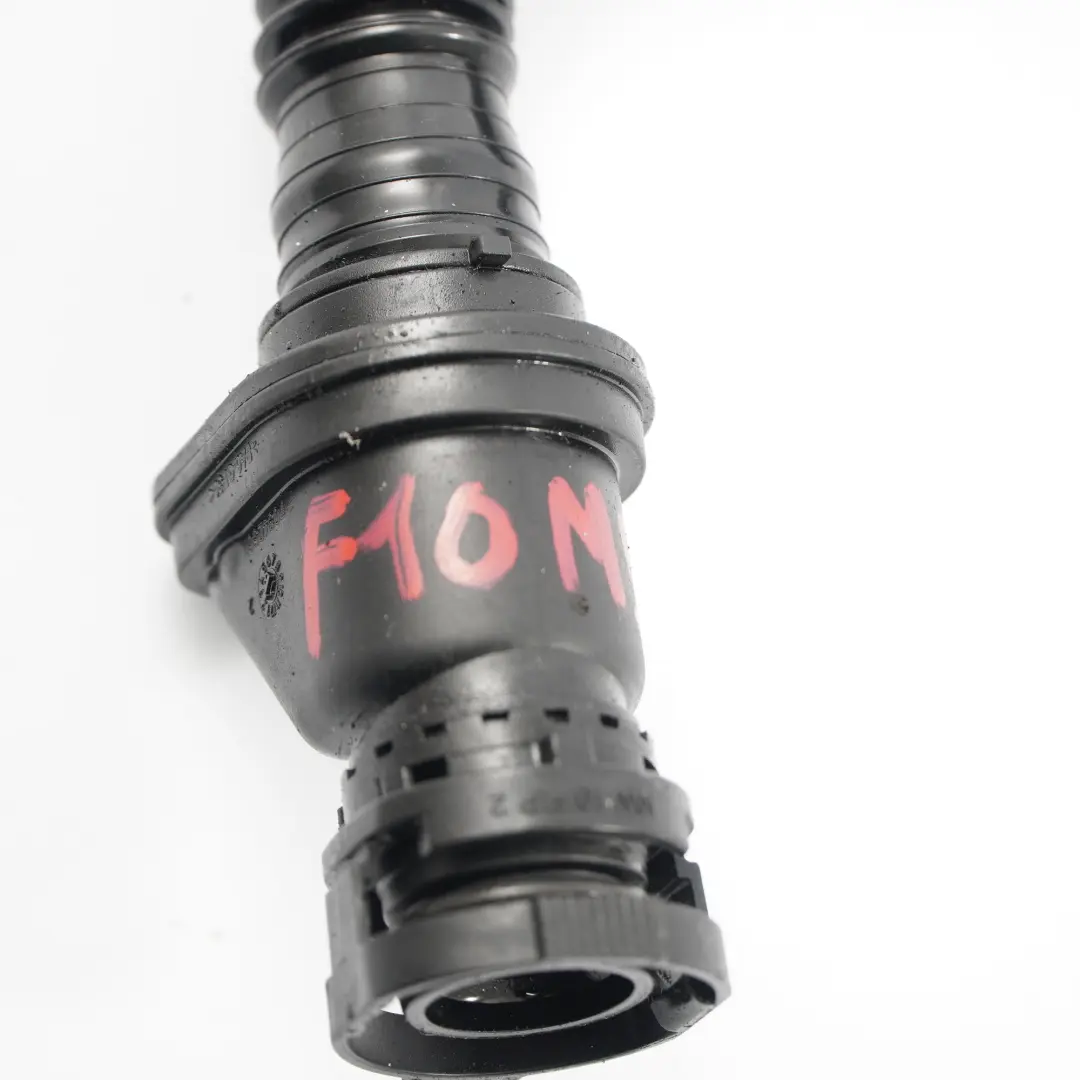 Tuyau d'évent BMW F10 M5 F12 F13 M6 S63N Tuyau d'évent de culasse pour à propos du numéro de pièce 7843150 Tuyau d'évent BMW F10 M5 F12 F13 M6 S63N Tuyau d'évent de culasse - SKU 7843150 - Numéro de pièce 7843150