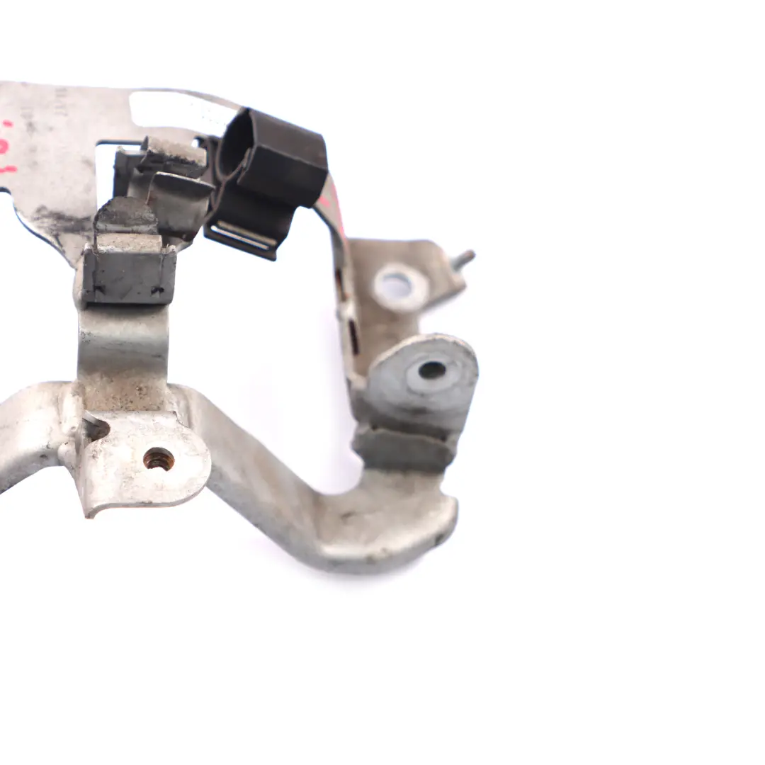 Holder Cooling System Auxiliary Water Pump Bracket to BMW F10 M5 F12 F13 M6 with Part number 7843156 BMW F10 M5 F12 F13 M6 Holder Cooling System Auxiliary Water Pump Bracket - SKU 7843156 - Part number 7843156