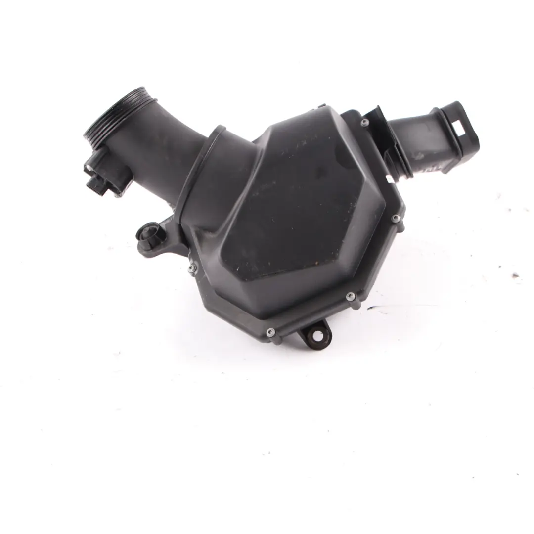 Silenziatore aspirazione Filtro aria Airbox Parte per BMW F10 M5 F12 M6 con numero di parte 7843292 BMW F10 M5 F12 M6 Silenziatore aspirazione Filtro aria Airbox Parte - SKU 7843292-1 - Numero di parte 7843292