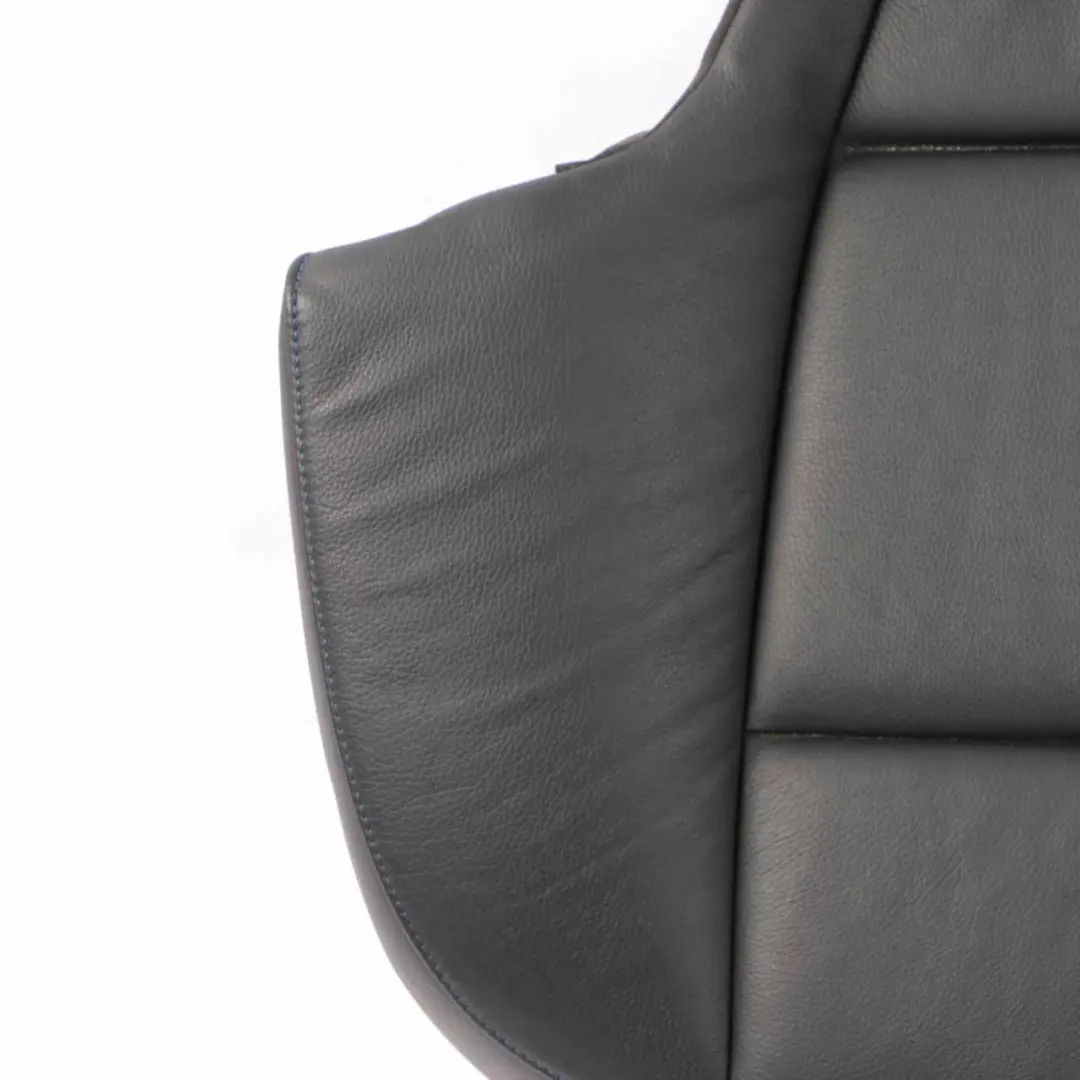 Housse Banquette Arrière Cuir Dakota Noir Avec Coutures Bleues pour BMW E90 LCI à propos du numéro de pièce 7843904 BMW E90 LCI Housse Banquette Arrière Cuir Dakota Noir Avec Coutures Bleues - SKU 7843904 - Numéro de pièce 7843904