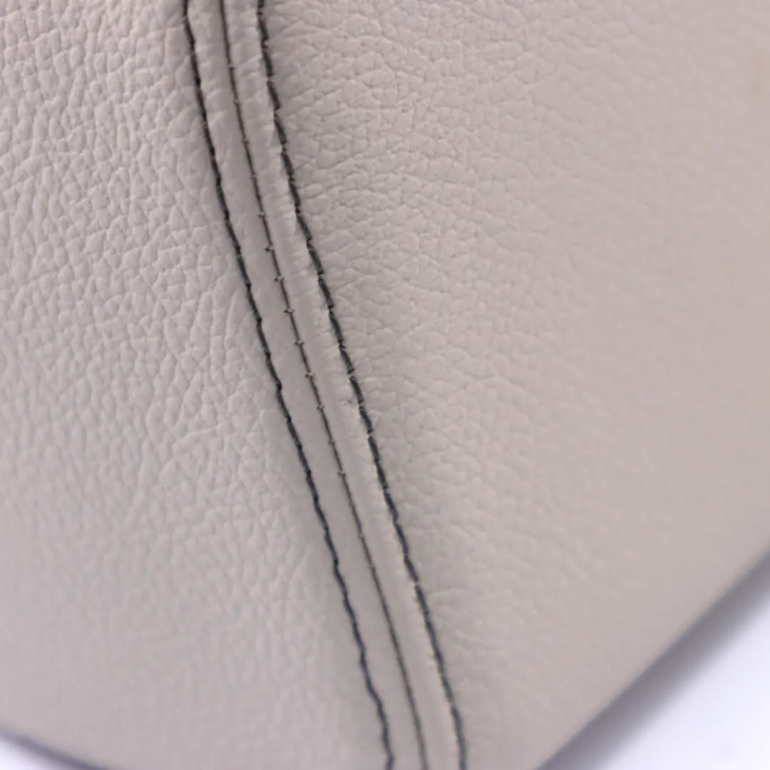 Poggiatesta posteriore BMW F10 M5 Sedile destro sinistro in pelle Silverstone per con numero di parte 7844297 Poggiatesta posteriore BMW F10 M5 Sedile destro sinistro in pelle Silverstone - SKU 7844297 - Numero di parte 7844297