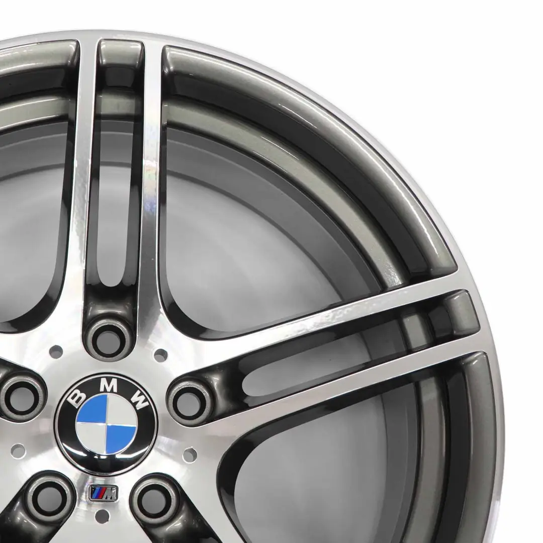 Cerchio In Lega Nero 19" 9J ET:39 M Doppie Razze 313 per BMW E90 E91 E92 con numero di parte 7844344 BMW E90 E91 E92 Cerchio In Lega Nero 19" 9J ET:39 M Doppie Razze 313 - SKU 7844344 - Numero di parte 7844344