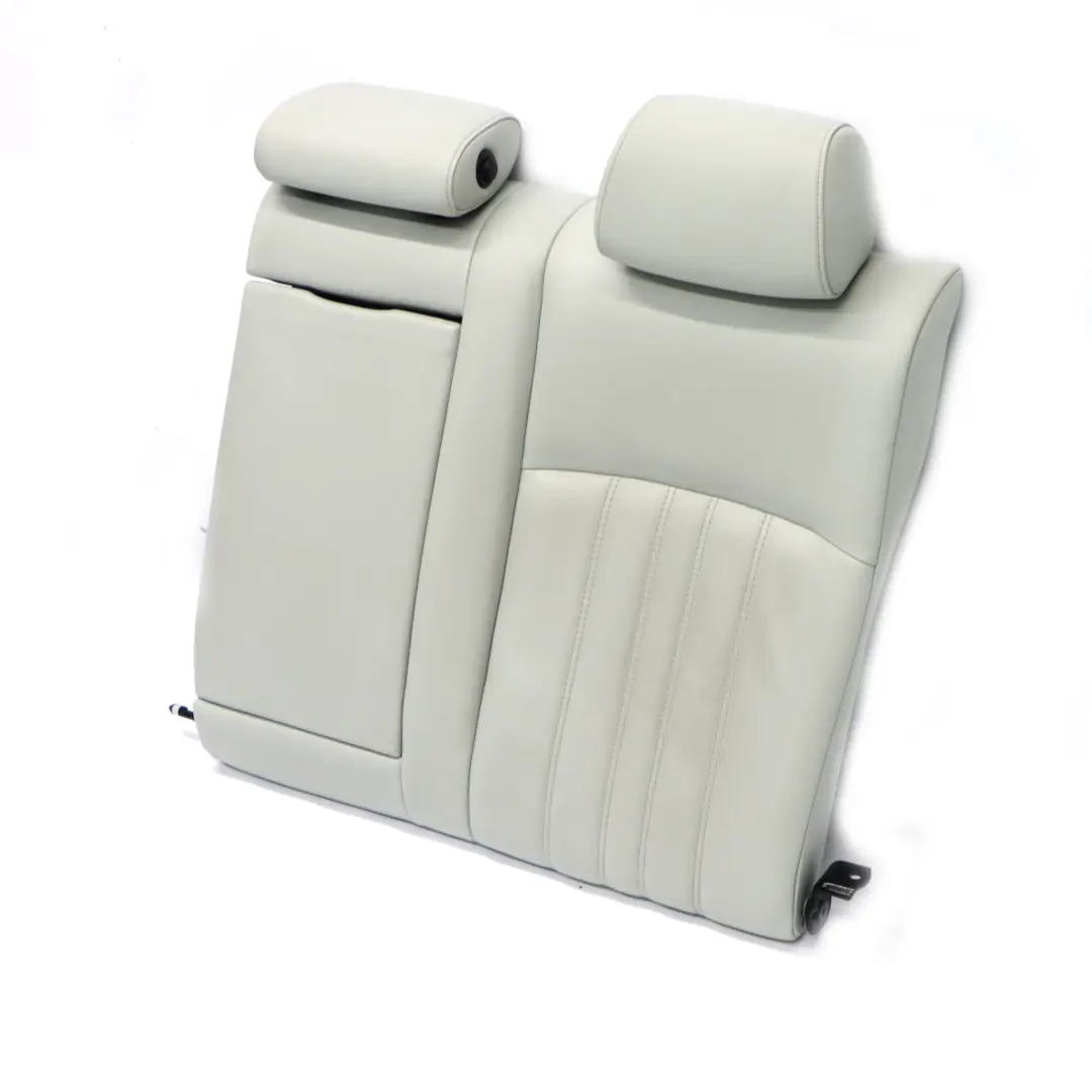 Schienale Sedile Posteriore Sinistro Coperchio Pelle Silverstone per BMW F10 M5 con numero di parte 7844813 BMW F10 M5 Schienale Sedile Posteriore Sinistro Coperchio Pelle Silverstone - SKU 7844813 - Numero di parte 7844813