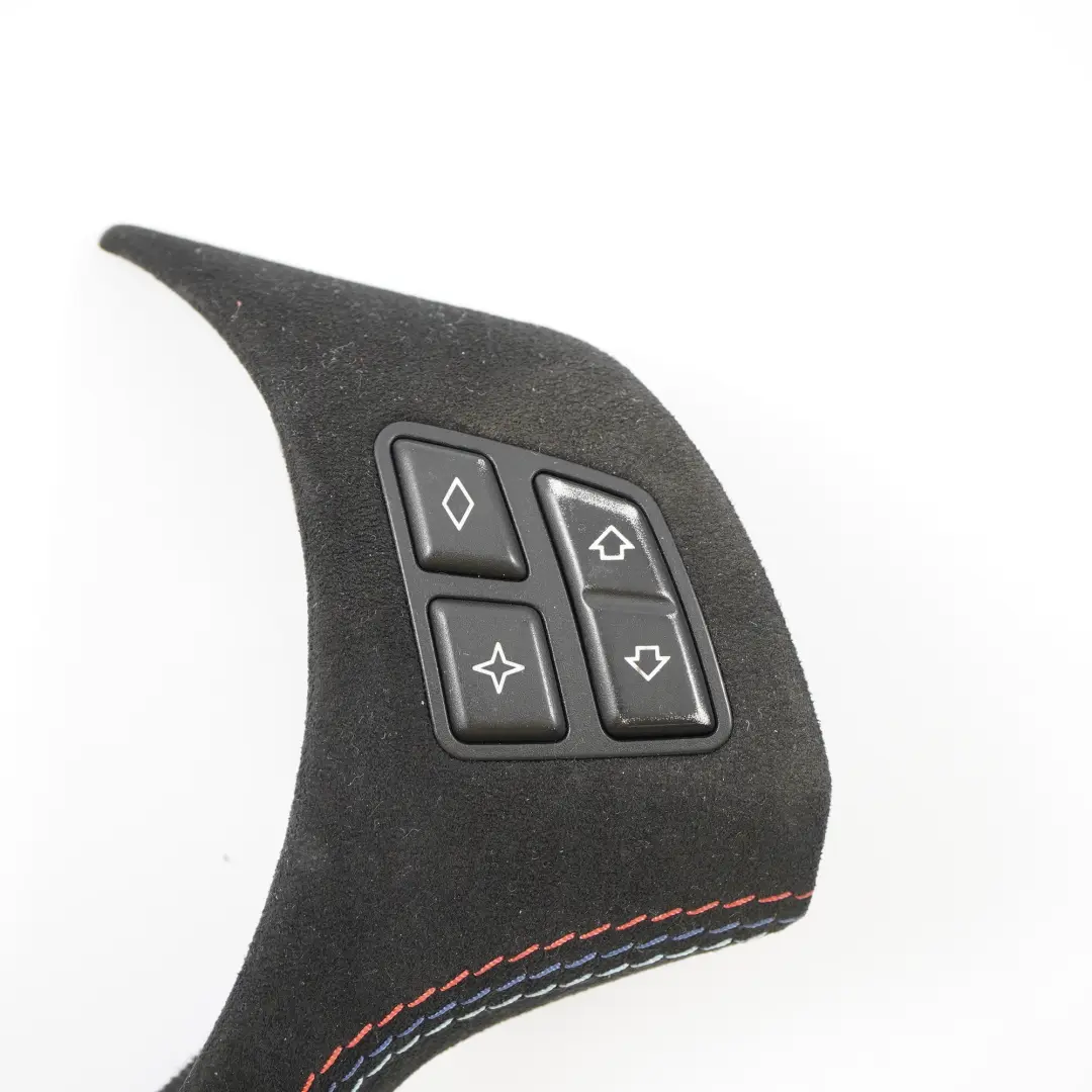 Garniture volant BMW E87 E90 E91 Alcantara Interrupteur multifonction M-Sport pour à propos du numéro de pièce 7845527 Garniture volant BMW E87 E90 E91 Alcantara Interrupteur multifonction M-Sport - SKU 7845527-1 - Numéro de pièce 7845527