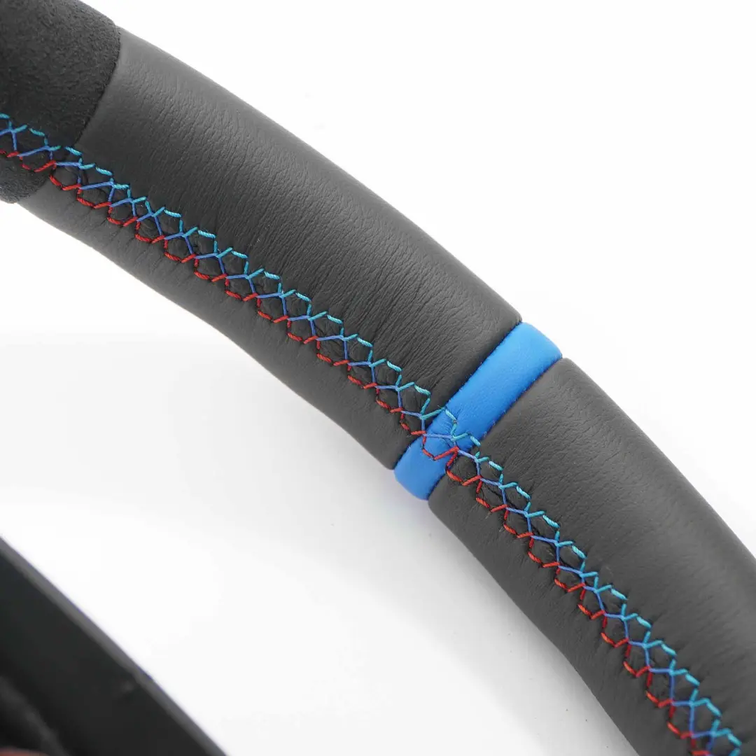 NUOVO Pelle nera / Alcantara M Sport Cambio a Palette per Volante BMW F25 F26 con numero di parte 7845807 Volante BMW F25 F26 NUOVO Pelle nera / Alcantara M Sport Cambio a Palette - SKU 7845807-1 - Numero di parte 7845807