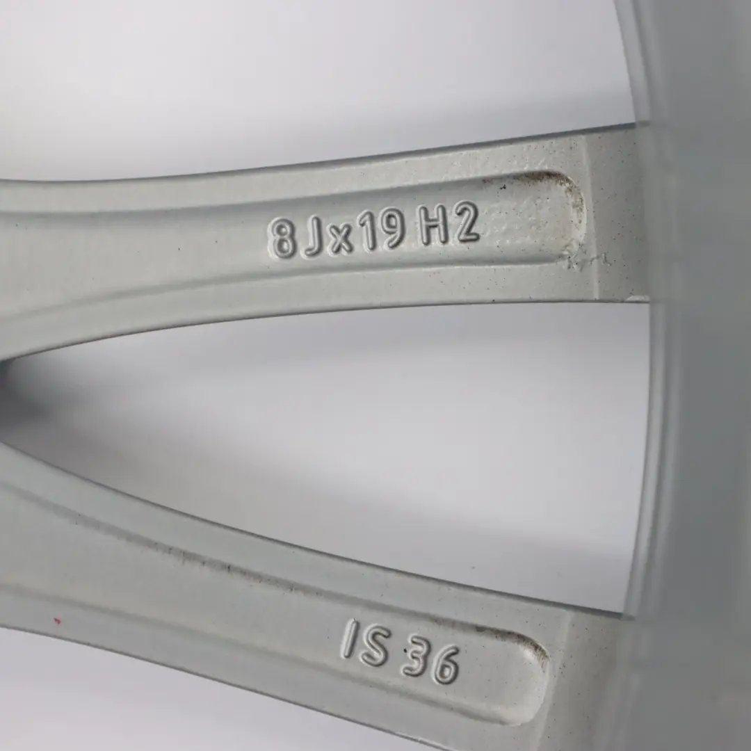 Front Silver Alloy Wheel Rim 19" ET:36 8J V Spoke 439 to BMW F30 F31 F32 with Part number 7845865 BMW F30 F31 F32 Front Silver Alloy Wheel Rim 19" ET:36 8J V Spoke 439 - SKU 7845865-1 - Part number 7845865