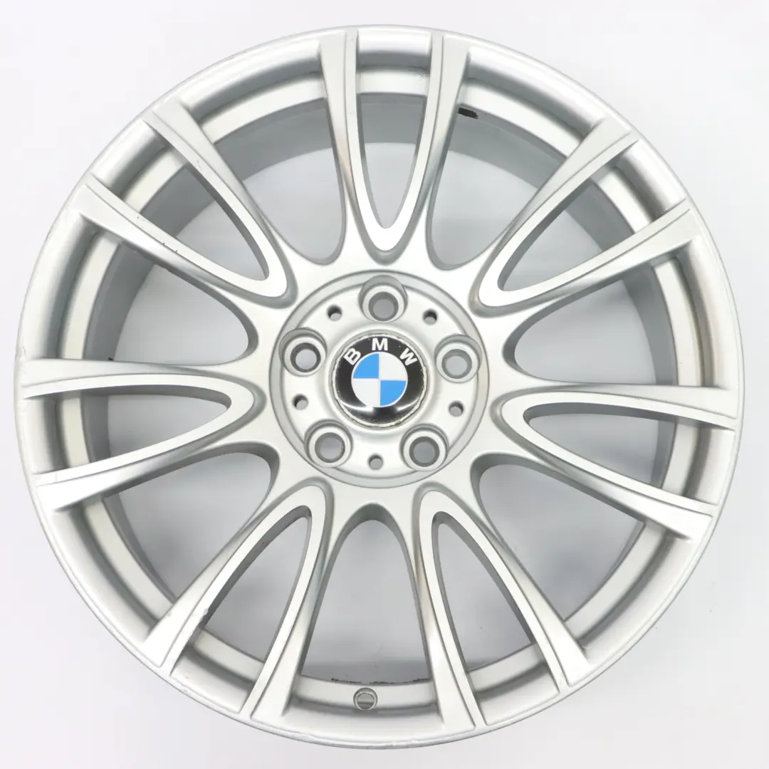 Silberne Leicht metall felge vorne 19" 8J V Speiche 439 für BMW F30 F31 F32 mit Teilenummer 7845865 BMW F30 F31 F32 Silberne Leicht metall felge vorne 19" 8J V Speiche 439 - SKU 7845865-1 - Teilenummer 7845865