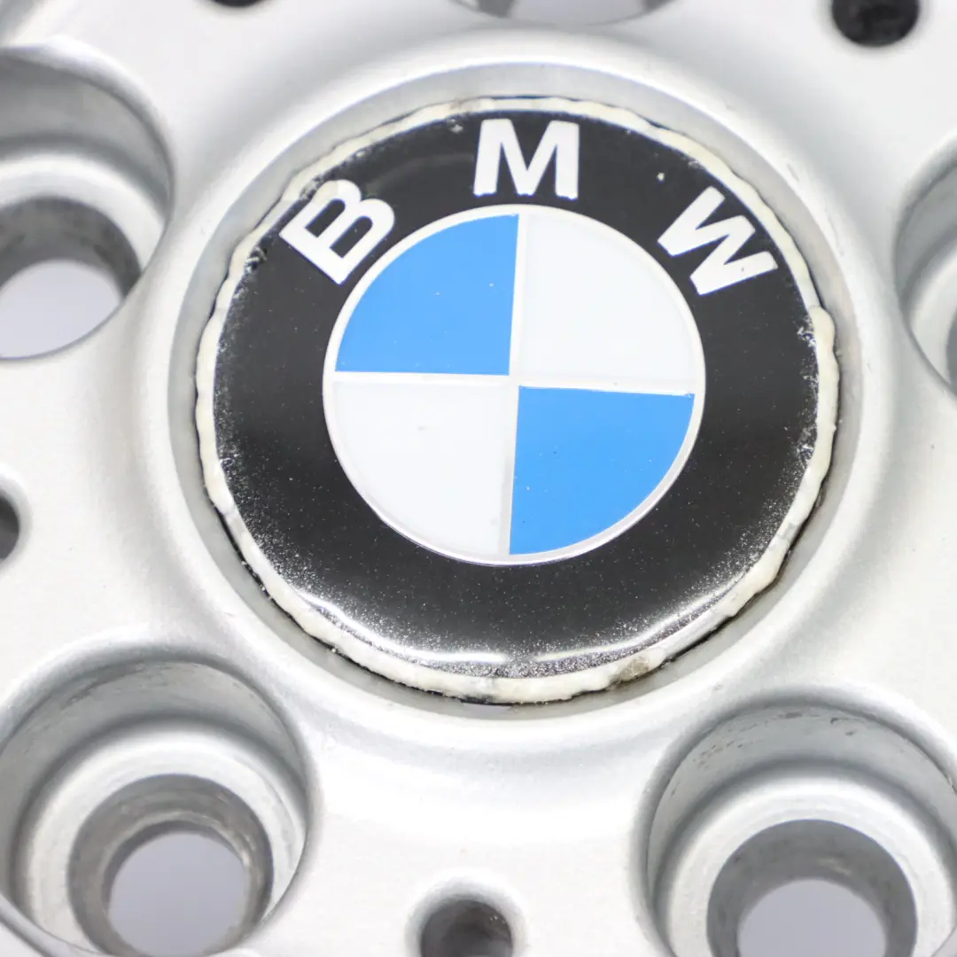 llanta aleación plata delantera 19" 8J V Spoke 439 para BMW F30 F31 F32 con número de pieza 7845865 BMW F30 F31 F32 llanta aleación plata delantera 19" 8J V Spoke 439 - SKU 7845865-1 - Número de pieza 7845865