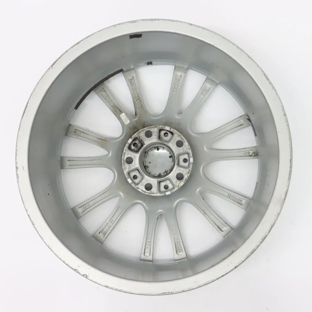 llanta aleación plata delantera 19" 8J V Spoke 439 para BMW F30 F31 F32 con número de pieza 7845865 BMW F30 F31 F32 llanta aleación plata delantera 19" 8J V Spoke 439 - SKU 7845865-2 - Número de pieza 7845865