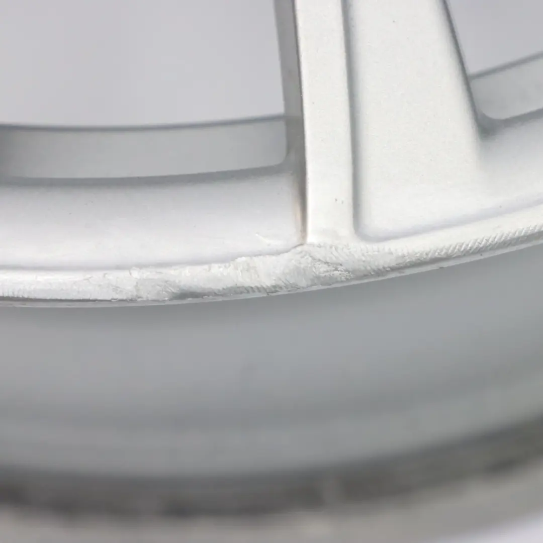 Front Silver Alloy Wheel Rim 19" ET:36 8J V Spoke 439 to BMW F30 F31 F32 with Part number 7845865 BMW F30 F31 F32 Front Silver Alloy Wheel Rim 19" ET:36 8J V Spoke 439 - SKU 7845865-2 - Part number 7845865