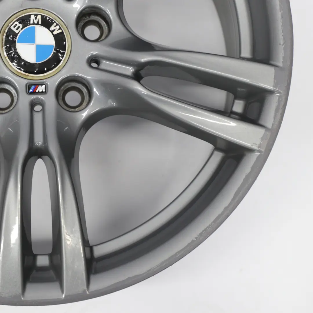 Graue Leicht metall felge 18" M Sternspeiche 400 8J ET:34 für BMW F30 F31 mit Teilenummer 7845880 BMW F30 F31 Graue Leicht metall felge 18" M Sternspeiche 400 8J ET:34 - SKU 7845880-10 - Teilenummer 7845880