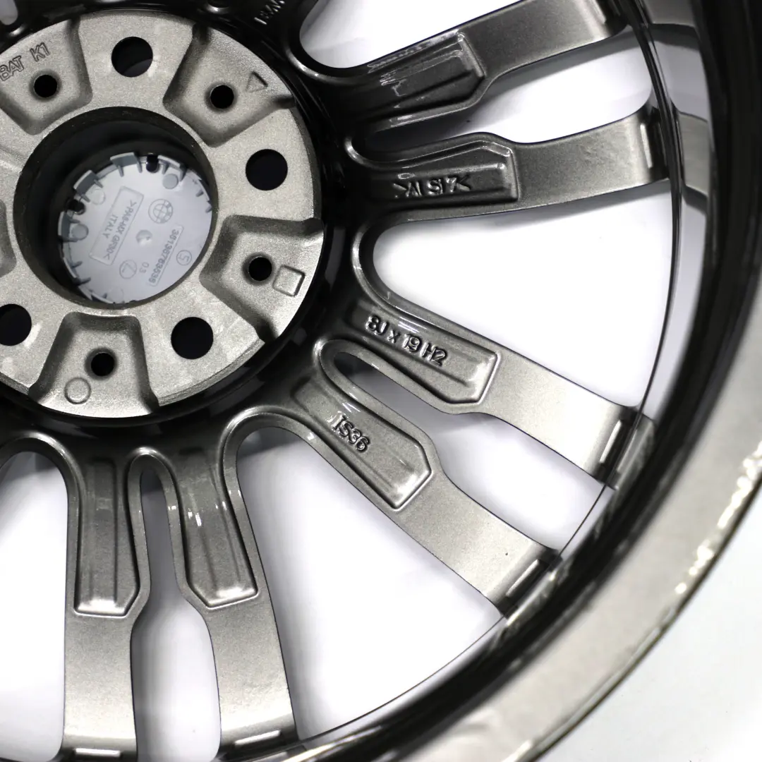 Grigio AlluMini Cerchione IN Lega 19" 8J ET:3 6 M per BMW F30 F31 F32 con numero di parte 7845882 BMW F30 F31 F32 Grigio AlluMini Cerchione IN Lega 19" 8J ET:3 6 M - SKU 7845882 - Numero di parte 7845882