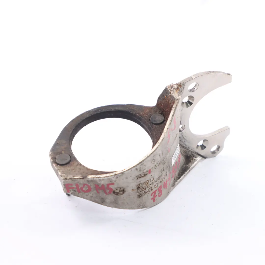Supporto convertitore catalitico staffa scarico sinistra 1-4 7846045 per BMW F10 M5 con numero di parte 7845884 BMW F10 M5 Supporto convertitore catalitico staffa scarico sinistra 1-4 7846045 - SKU 7845884 - Numero di parte 7845884