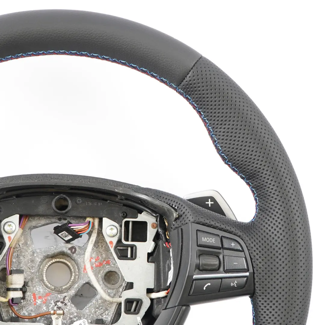 NUEVO Cuero Negro M Sport Volante Palanca de Cambio para BMW F10 M5 con número de pieza 7845947 BMW F10 M5 NUEVO Cuero Negro M Sport Volante Palanca de Cambio - SKU 7845947-2 - Número de pieza 7845947