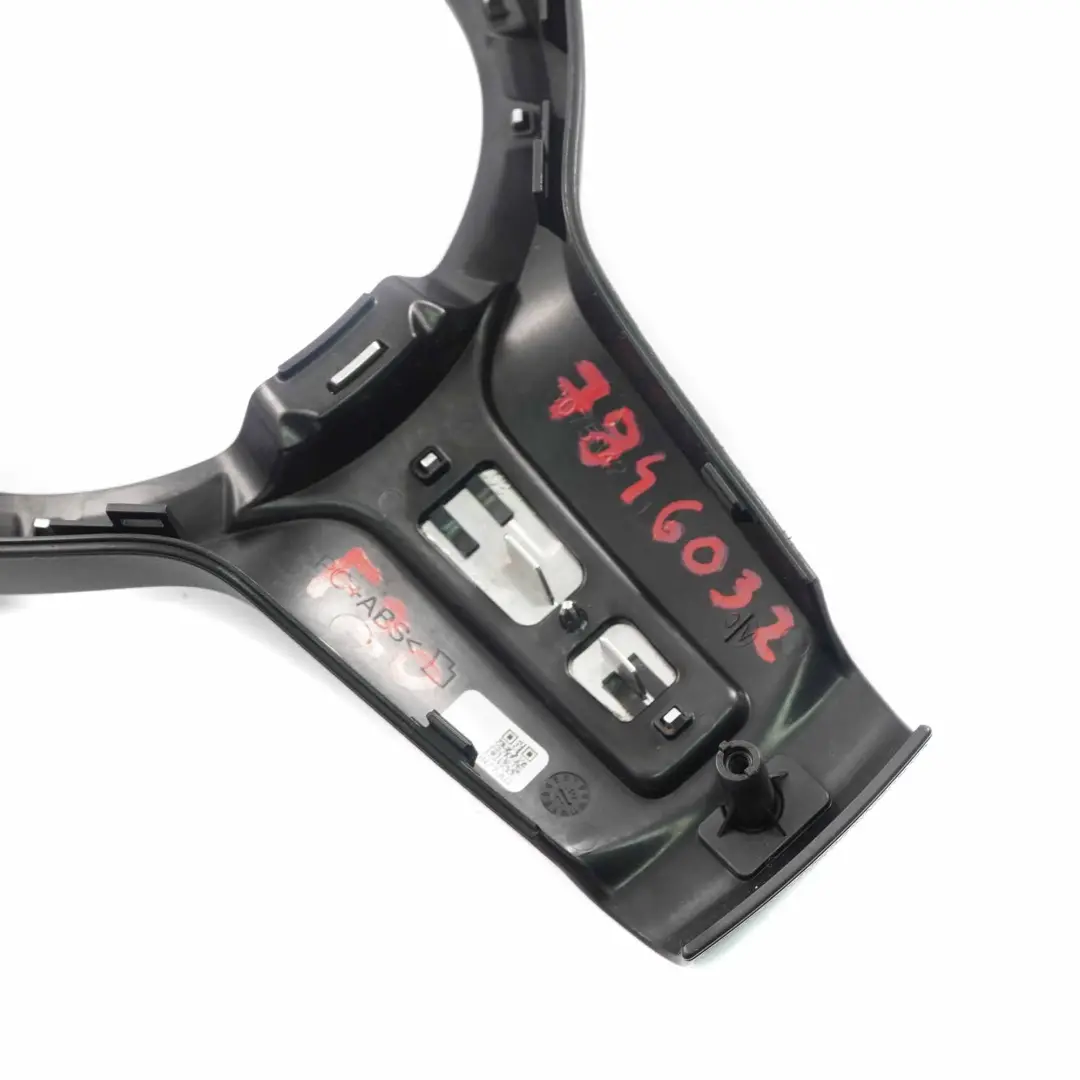 Rivestimento Del Volante Panel per BMW F10 F11 F20 F21 F30 F31 F32 F36 F48 M Sport con numero di parte 7846032 BMW F10 F11 F20 F21 F30 F31 F32 F36 F48 M Sport Rivestimento Del Volante Panel - SKU 7846032 - Numero di parte 7846032