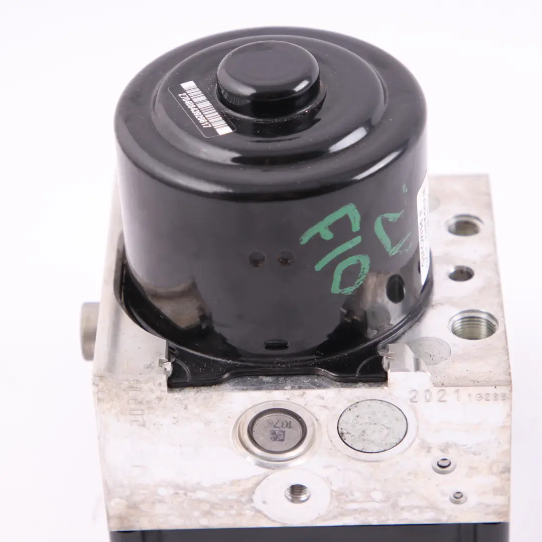 DSC ABS Pompa Hamulcowa 7847256 do BMW F10 M5 F12 F13 M6 o numerze 7846159 BMW F10 M5 F12 F13 M6 DSC ABS Pompa Hamulcowa 7847256 - SKU 7846159 - Numer Części 7846159