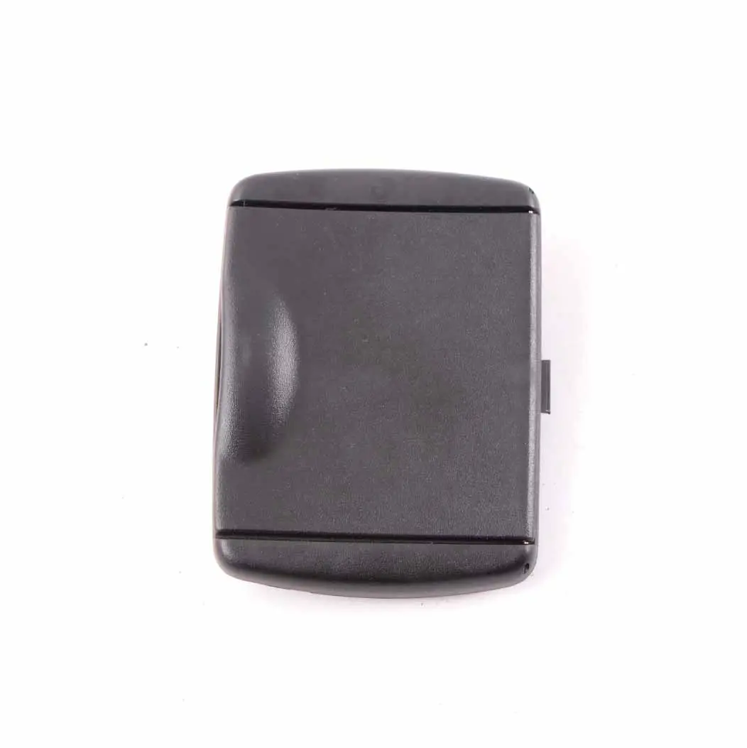 Cubierta Montaje Red Área De Carga Delantera Izquierda Negro 7264701 para BMW F31 con número de pieza 7846221 BMW F31 Cubierta Montaje Red Área De Carga Delantera Izquierda Negro 7264701 - SKU 7846221 - Número de pieza 7846221