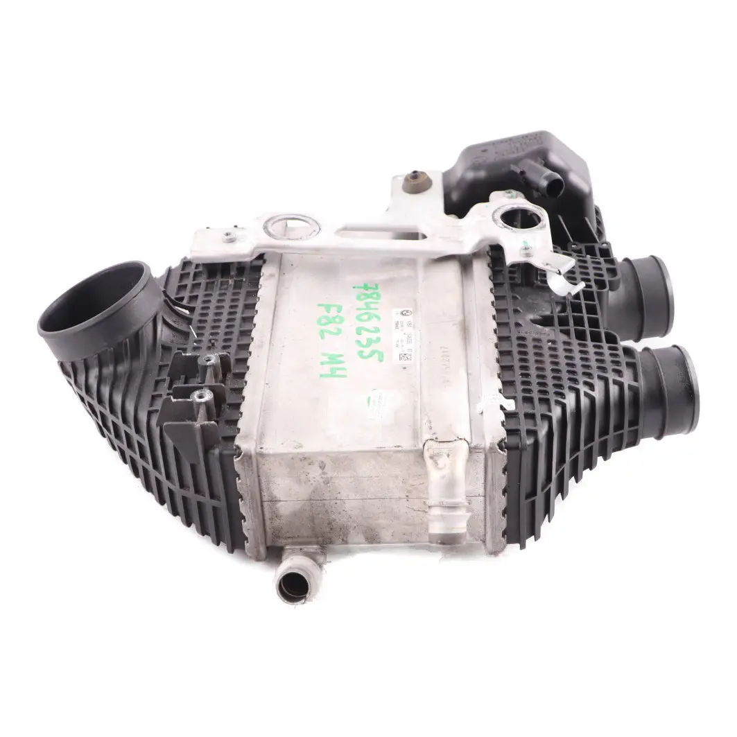 Radiateur De Suralimentation D'Échangeur D'Air pour BMW F80 M3 F82 M4 à propos du numéro de pièce 7846235 BMW F80 M3 F82 M4 Radiateur De Suralimentation D'Échangeur D'Air - SKU 7846235 - Numéro de pièce 7846235