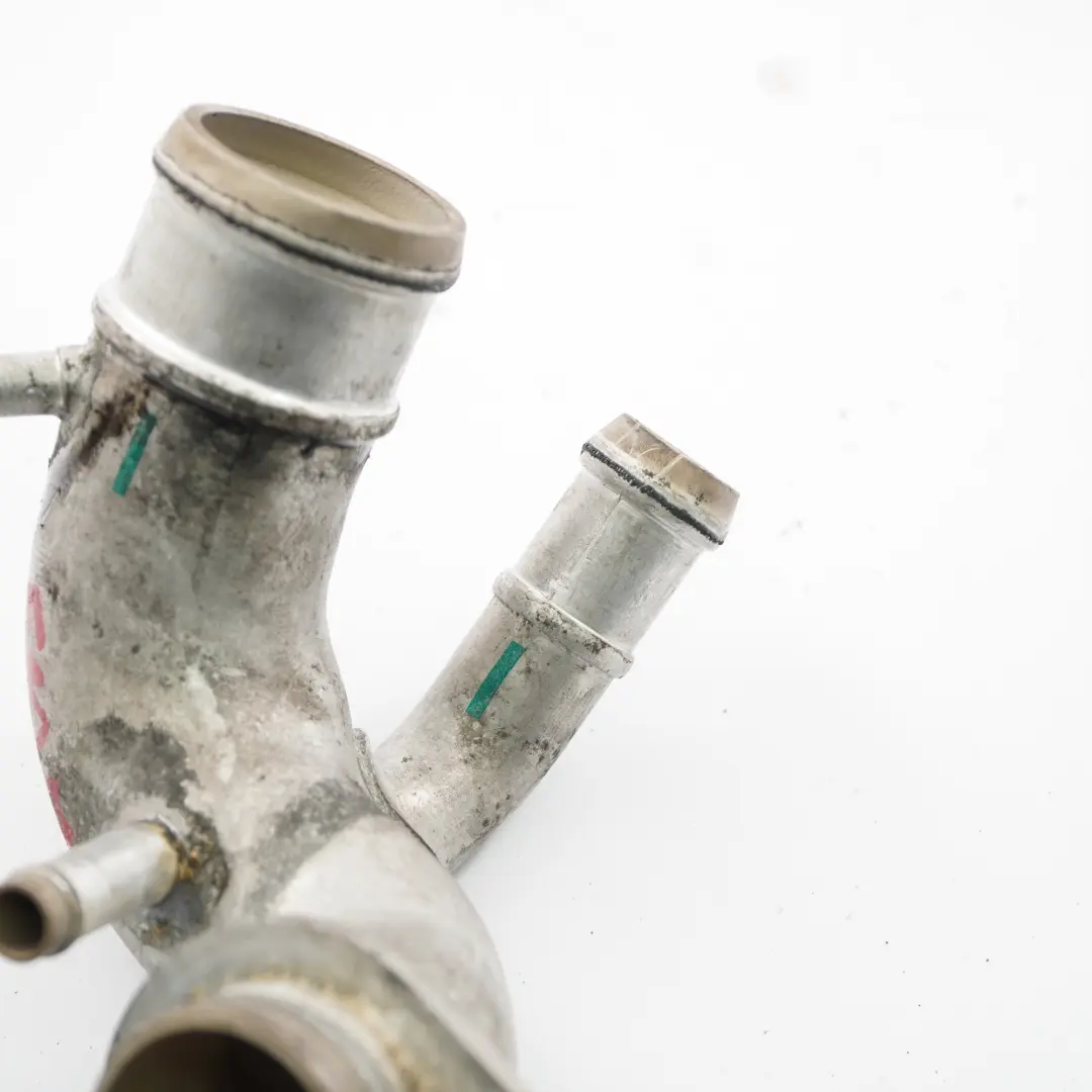 Tubo del refrigerante Radiatore Raffreddamento Acqua 7843261 per BMW F10 M5 F12 M6 con numero di parte 7846363 BMW F10 M5 F12 M6 Tubo del refrigerante Radiatore Raffreddamento Acqua 7843261 - SKU 7846363-1 - Numero di parte 7846363