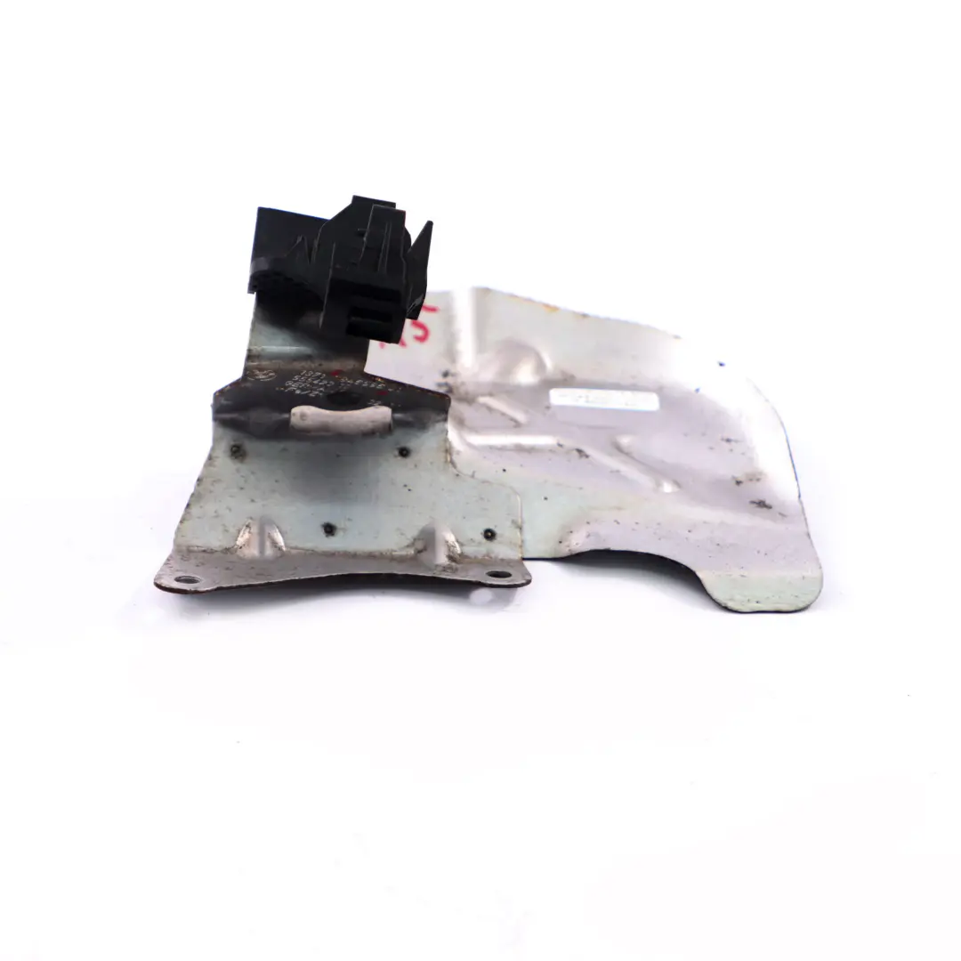 S63N Support Couvercle Moteur pour BMW F10 M5 F12 F13 M6 à propos du numéro de pièce 7847579 BMW F10 M5 F12 F13 M6 S63N Support Couvercle Moteur - SKU 7846596 - Numéro de pièce 7847579