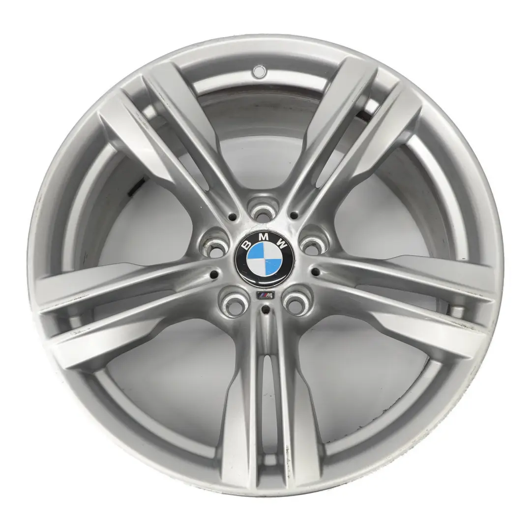 Jante BMW X5 F15 Silver Alloy 19" M Double Spoke 467 9J ET:37 7846787 pour à propos du numéro de pièce 7846786 Jante BMW X5 F15 Silver Alloy 19" M Double Spoke 467 9J ET:37 7846787 - SKU 7846786-1 - Numéro de pièce 7846786