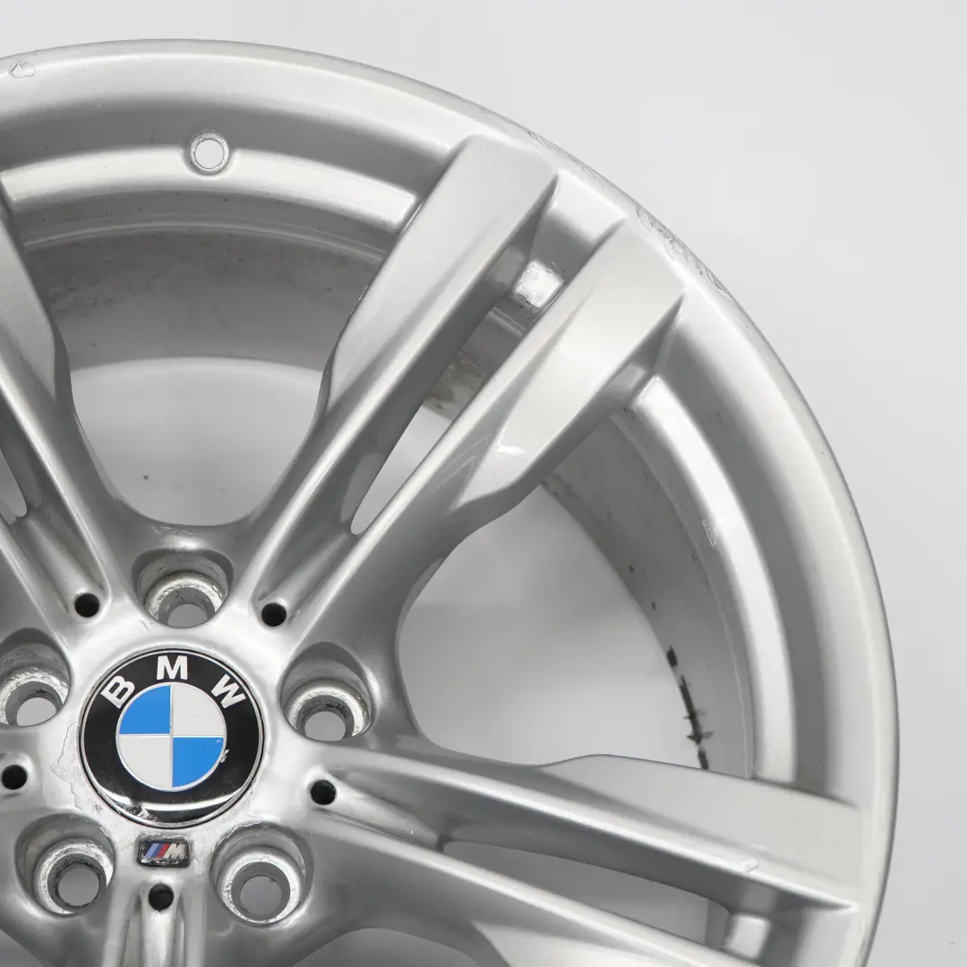 Srebrna Felga Aluminiowa 19" M 467 10J ET:21 do BMW X5 F15 o numerze 7846787 BMW X5 F15 Srebrna Felga Aluminiowa 19" M 467 10J ET:21 - SKU 7846787-1 - Numer Części 7846787