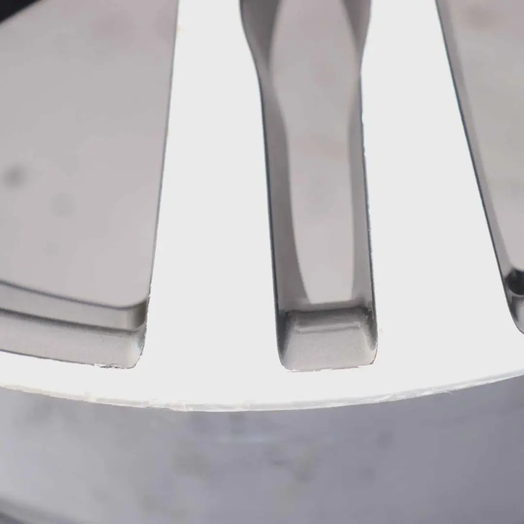 Cerchio anteriore in lega 20" M Doppie razze 333 10J ET:40 per BMW X5 E70 con numero di parte 7846834 BMW X5 E70 Cerchio anteriore in lega 20" M Doppie razze 333 10J ET:40 - SKU 7846834-3 - Numero di parte 7846834