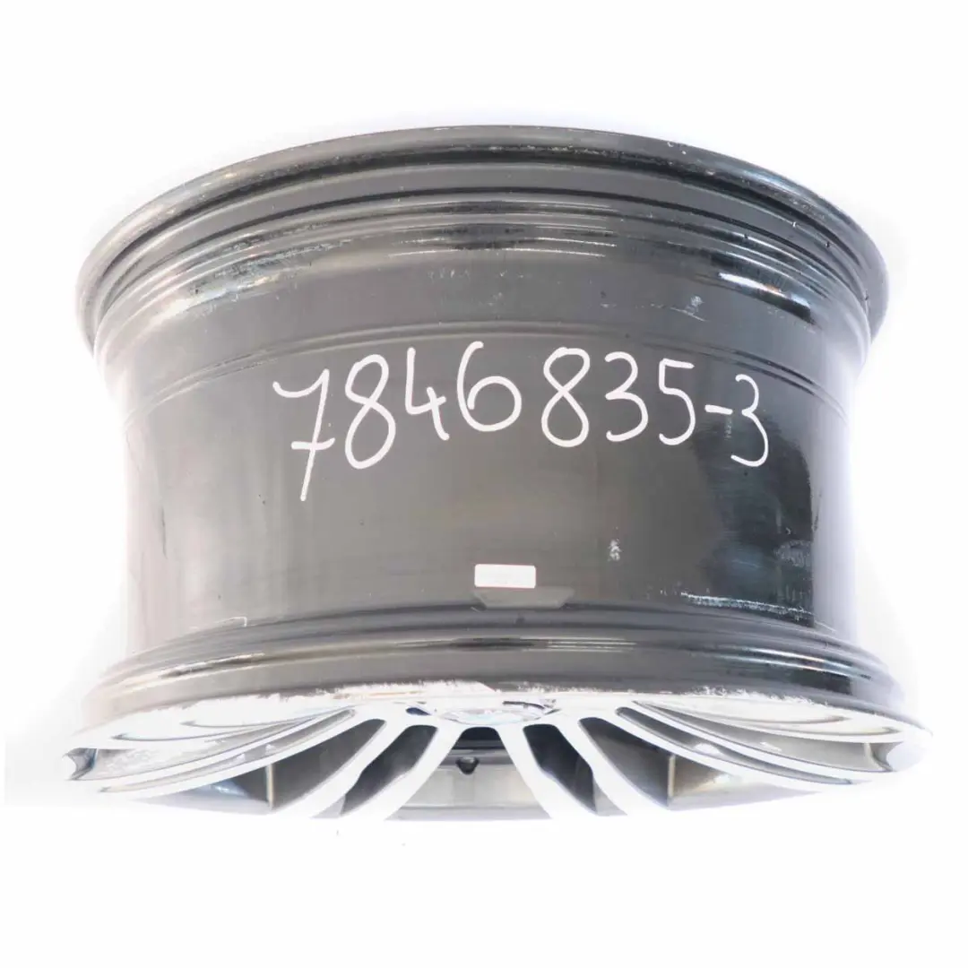 Cerchio posteriore in lega 20" M Doppie razze 333 11J ET:35 per BMW X5 E70 con numero di parte 7846835 BMW X5 E70 Cerchio posteriore in lega 20" M Doppie razze 333 11J ET:35 - SKU 7846835-3 - Numero di parte 7846835