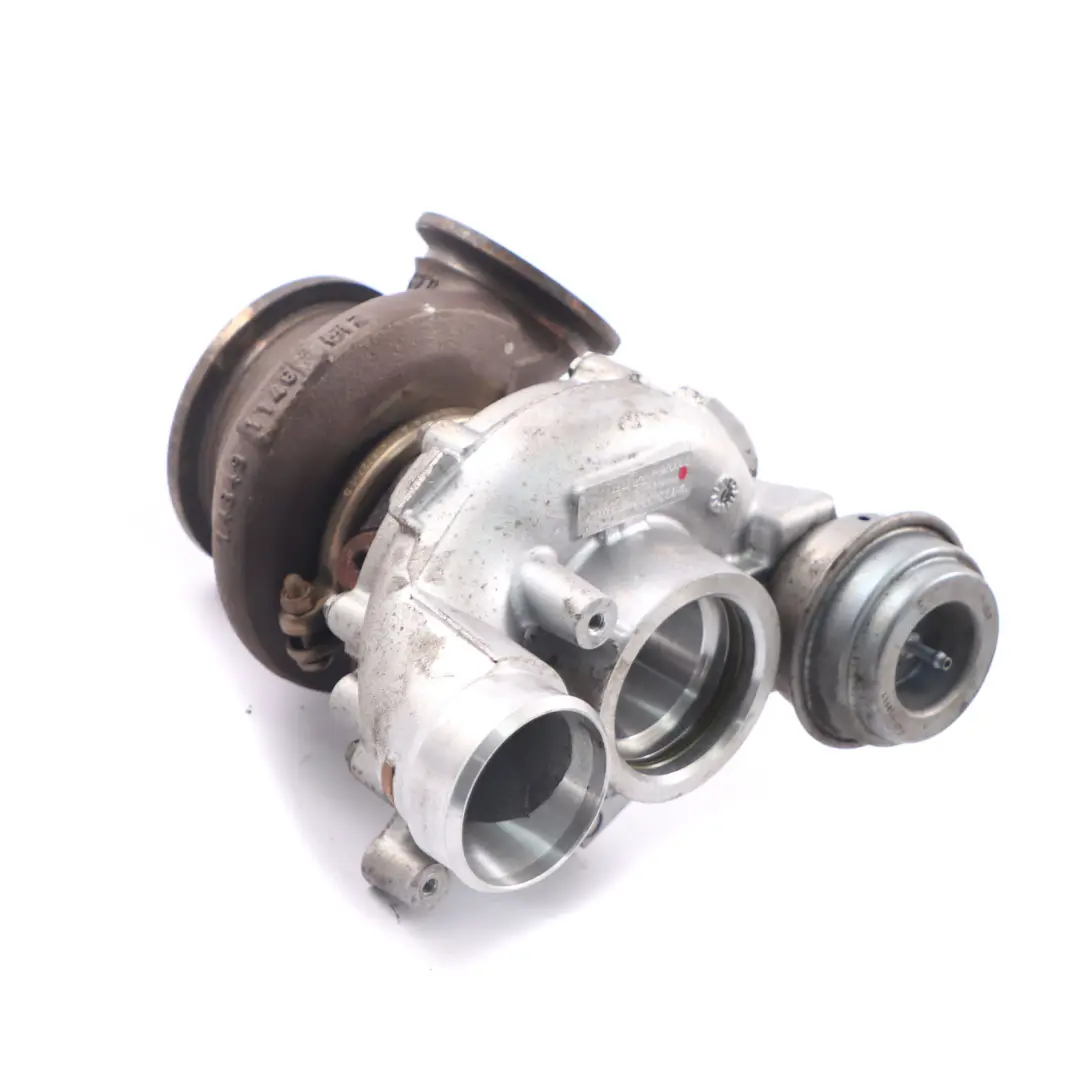 S63N Turbosprężarka Turbo 1-4 cyl Bi-Turbo do BMW F10 M5 F13 M6 o numerze 7846918 BMW F10 M5 F13 M6 S63N Turbosprężarka Turbo 1-4 cyl Bi-Turbo - SKU 7846918 - Numer Części 7846918