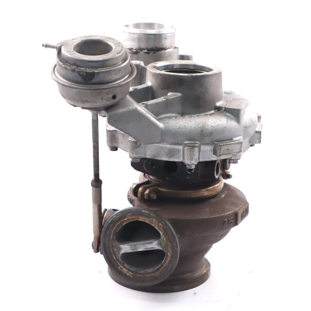 Turbocompressore BMW F10 M5 F13 M6 S63N Motore 5-8 cilindri Bi-Turbo per con numero di parte 7846919 Turbocompressore BMW F10 M5 F13 M6 S63N Motore 5-8 cilindri Bi-Turbo - SKU 7846919 - Numero di parte 7846919