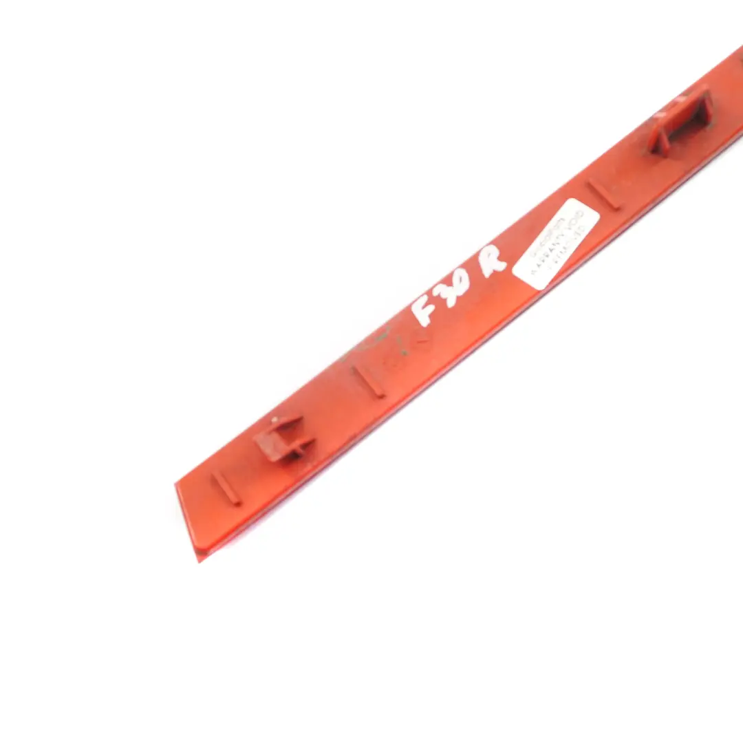 Bumper Trim Reflector Marker Right O/S Red to BMW 3 F30 F31 Rear with Part number 7847166 BMW 3 F30 F31 Rear Bumper Trim Reflector Marker Right O/S Red - SKU 7847166-1 - Part number 7847166