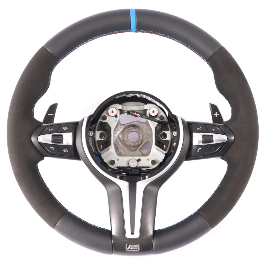 NOUVEAU Volant M Sport en Cuir Noir / Alcantara pour BMW F80 M3 F82 M4 F87 M2 à propos du numéro de pièce 7847606 BMW F80 M3 F82 M4 F87 M2 NOUVEAU Volant M Sport en Cuir Noir / Alcantara - SKU 7847606-3 - Numéro de pièce 7847606