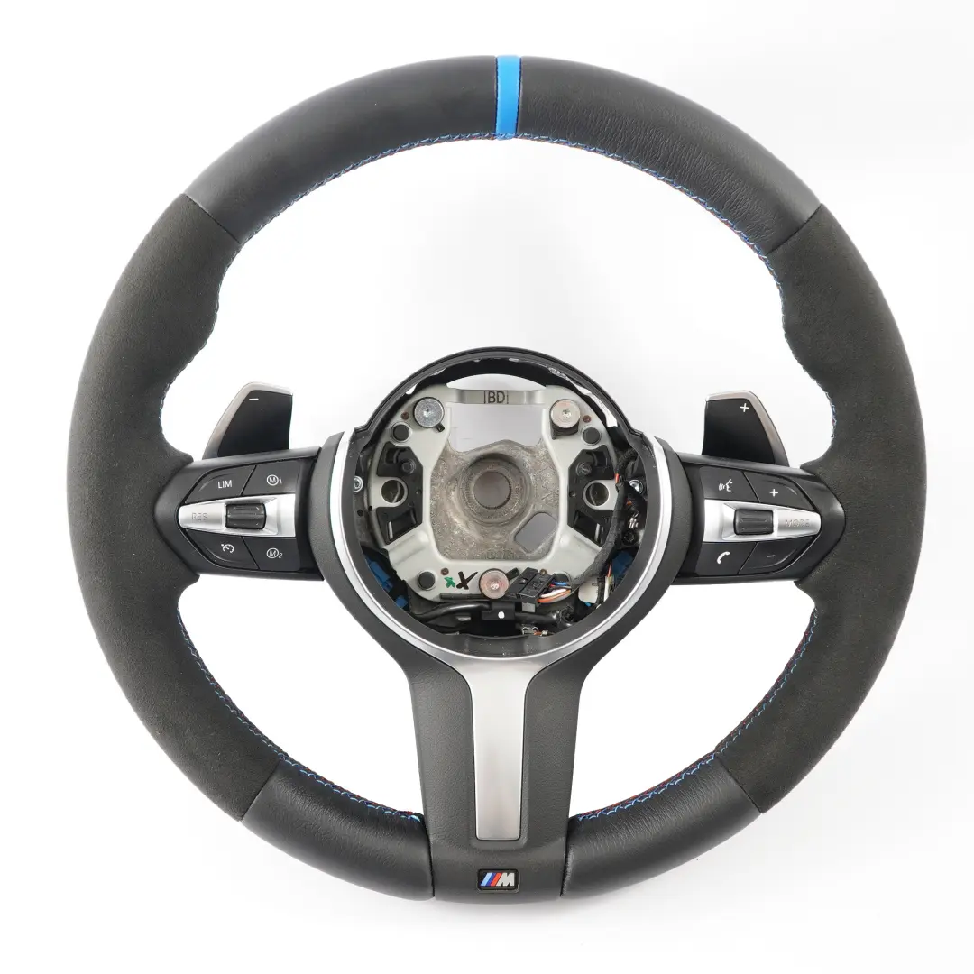 NUOVO Volante Nero in Pelle / Alcantara M Sport per BMW F80 M3 F82 M4 F87 M2 con numero di parte 7847606 BMW F80 M3 F82 M4 F87 M2 NUOVO Volante Nero in Pelle / Alcantara M Sport - SKU 7847606-4 - Numero di parte 7847606