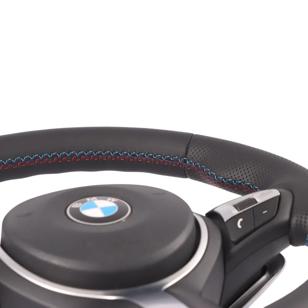 NUEVO Volante De cuero negro Paddle Shift para BMW F20 F21 F30 F31 F32 M Sport con número de pieza 7848338 BMW F20 F21 F30 F31 F32 M Sport NUEVO Volante De cuero negro Paddle Shift - SKU 7848338-3-SET - Número de pieza 7848338