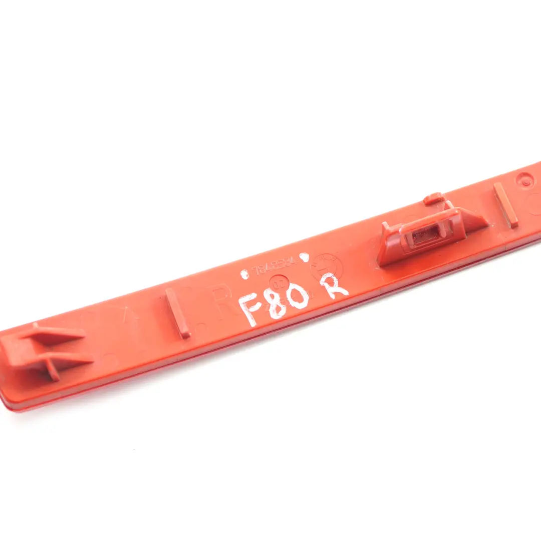 Reflector BMW F80 M3 F82 M4 Reflector Parachoques Trasero Rojo Derecho para con número de pieza 7848584 Reflector BMW F80 M3 F82 M4 Reflector Parachoques Trasero Rojo Derecho - SKU 7848584 - Número de pieza 7848584