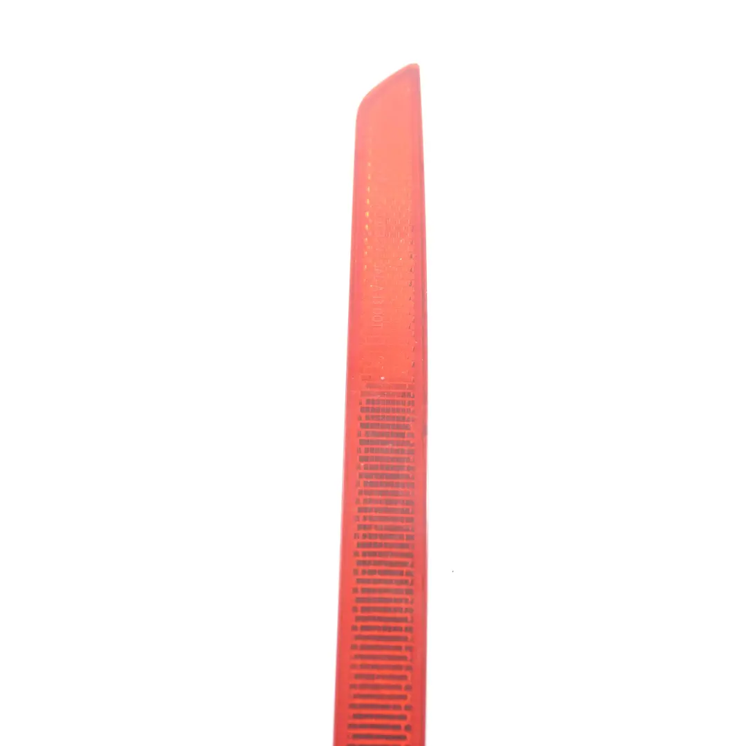 Riflettore BMW F80 M3 F82 M4 Paraurti posteriore Lampada Rosso Destra per con numero di parte 7848584 Riflettore BMW F80 M3 F82 M4 Paraurti posteriore Lampada Rosso Destra - SKU 7848584 - Numero di parte 7848584