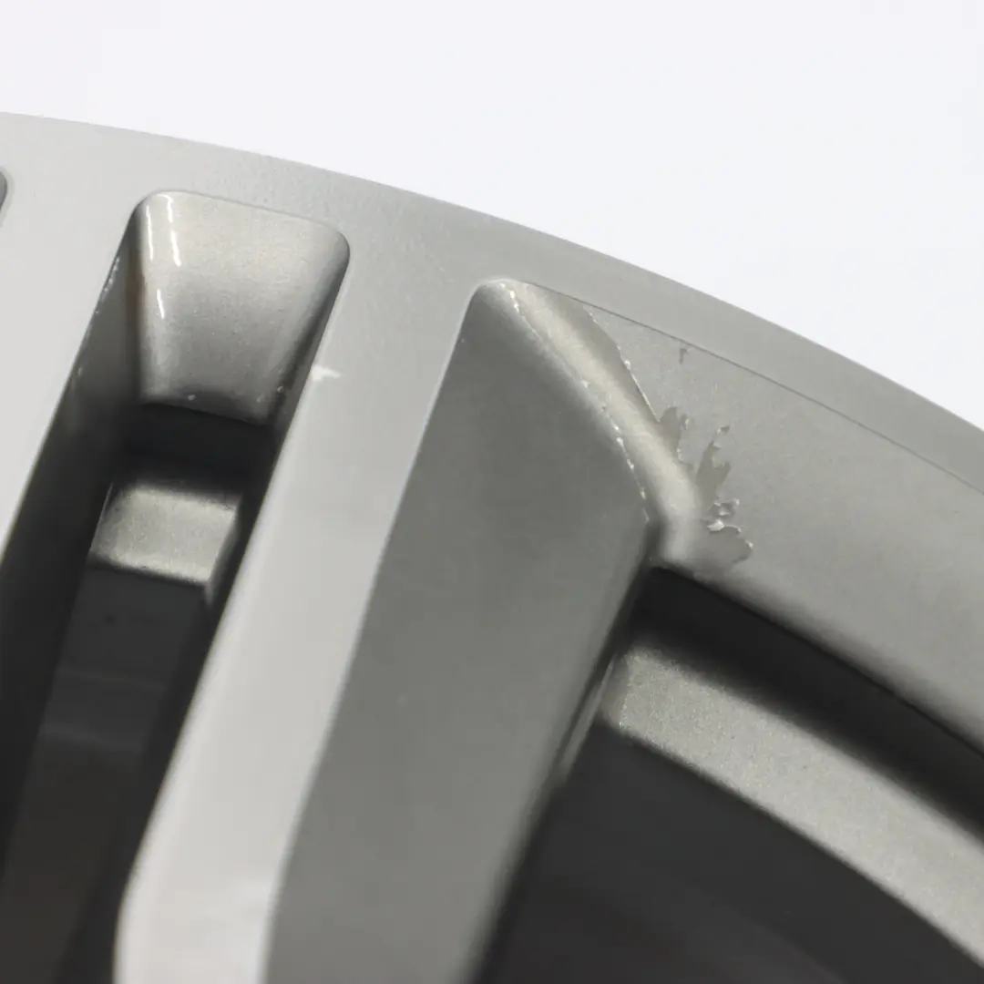 Felge 18" M Doppelspeiche 570 ET:51 7,5J Ferricgrey für BMW X1 F48 mit Teilenummer 7850456 BMW X1 F48 Felge 18" M Doppelspeiche 570 ET:51 7,5J Ferricgrey - SKU 7850456-5 - Teilenummer 7850456