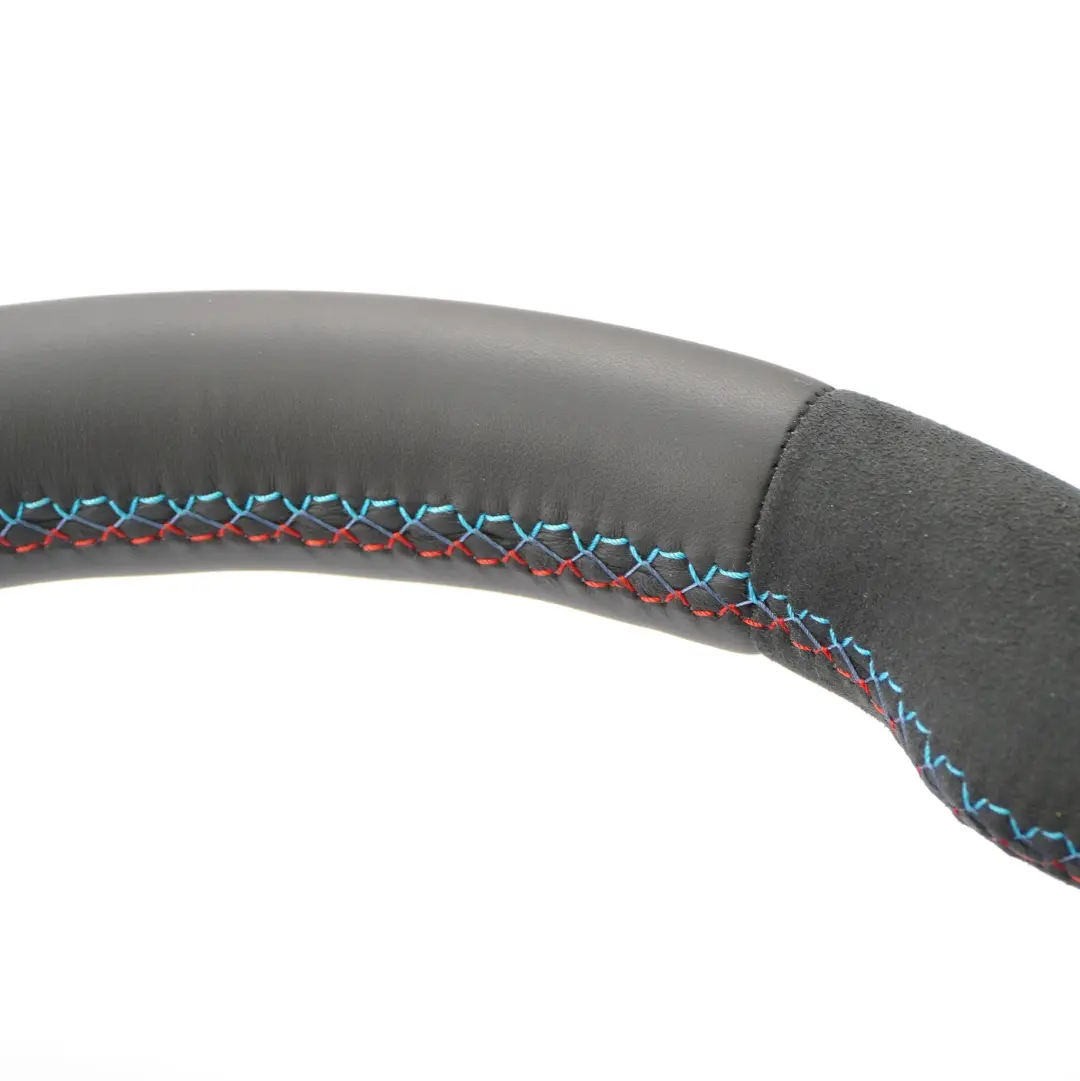 Nuovo Volante In Pelle Nera Paddle Shift per BMW F07 F10 F11 LCI F06 F12 F13 M Sport con numero di parte 7851234 BMW F07 F10 F11 LCI F06 F12 F13 M Sport Nuovo Volante In Pelle Nera Paddle Shift - SKU 7851234-1 - Numero di parte 7851234