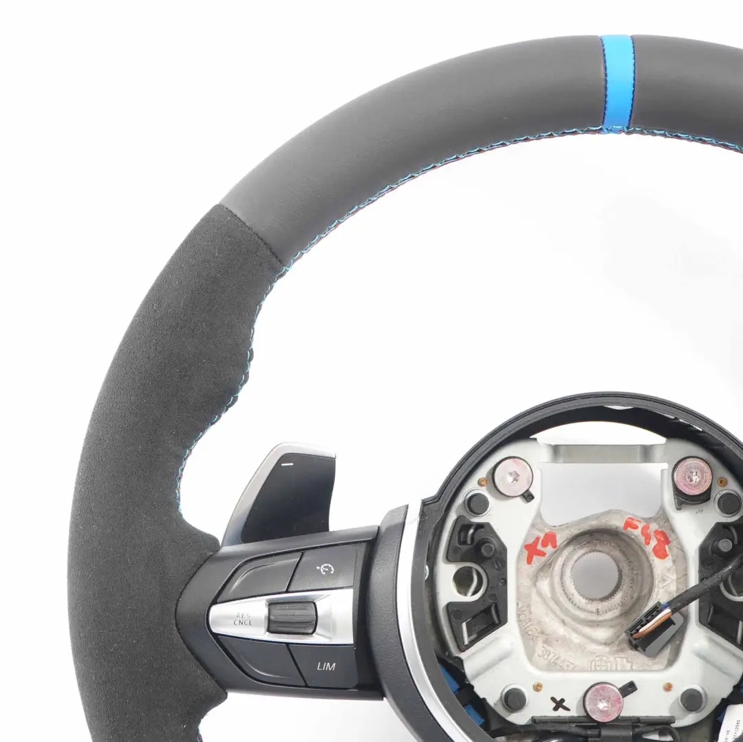NEU Schwarz Leder / Alkantara Sport Lenkrad Paddelschieber für BMW X1 F48 X2 F39 F45 mit Teilenummer 7851517 BMW X1 F48 X2 F39 F45 NEU Schwarz Leder / Alkantara Sport Lenkrad Paddelschieber - SKU 7851517-2 - Teilenummer 7851517