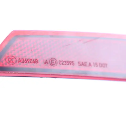 Reflector Lamp BMW G30 G31 M Sport Rear Bumper Red Right O/S to with Part number 7851578 Reflector Lamp BMW G30 G31 M Sport Rear Bumper Red Right O/S - SKU 7851578 - Part number 7851578