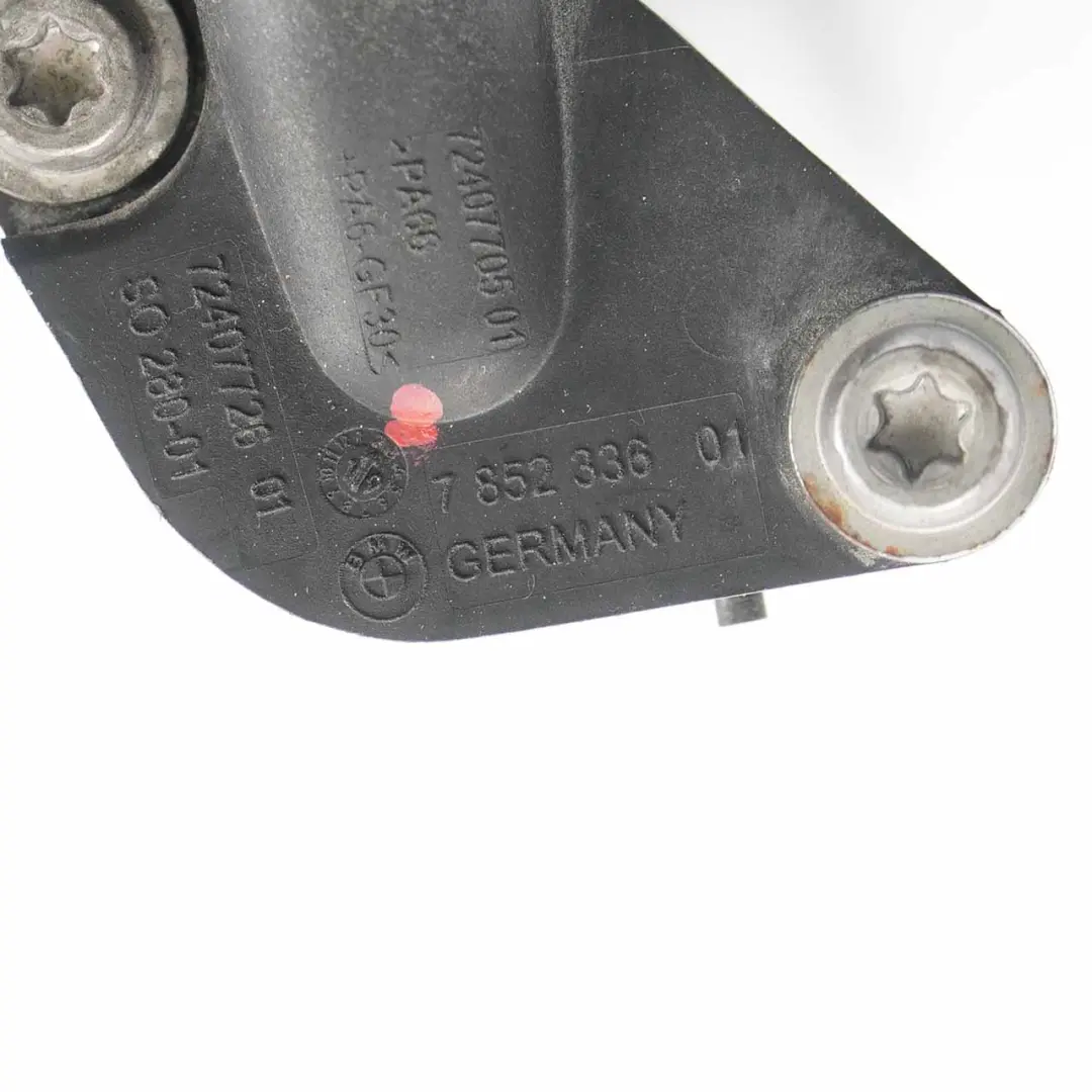 S63M Tubo Sfiato Tubo Flessibile Basamento Cil. 5-8 per BMW F90 M5 F92 M8 con numero di parte 7852336 BMW F90 M5 F92 M8 S63M Tubo Sfiato Tubo Flessibile Basamento Cil. 5-8 - SKU 7852336 - Numero di parte 7852336
