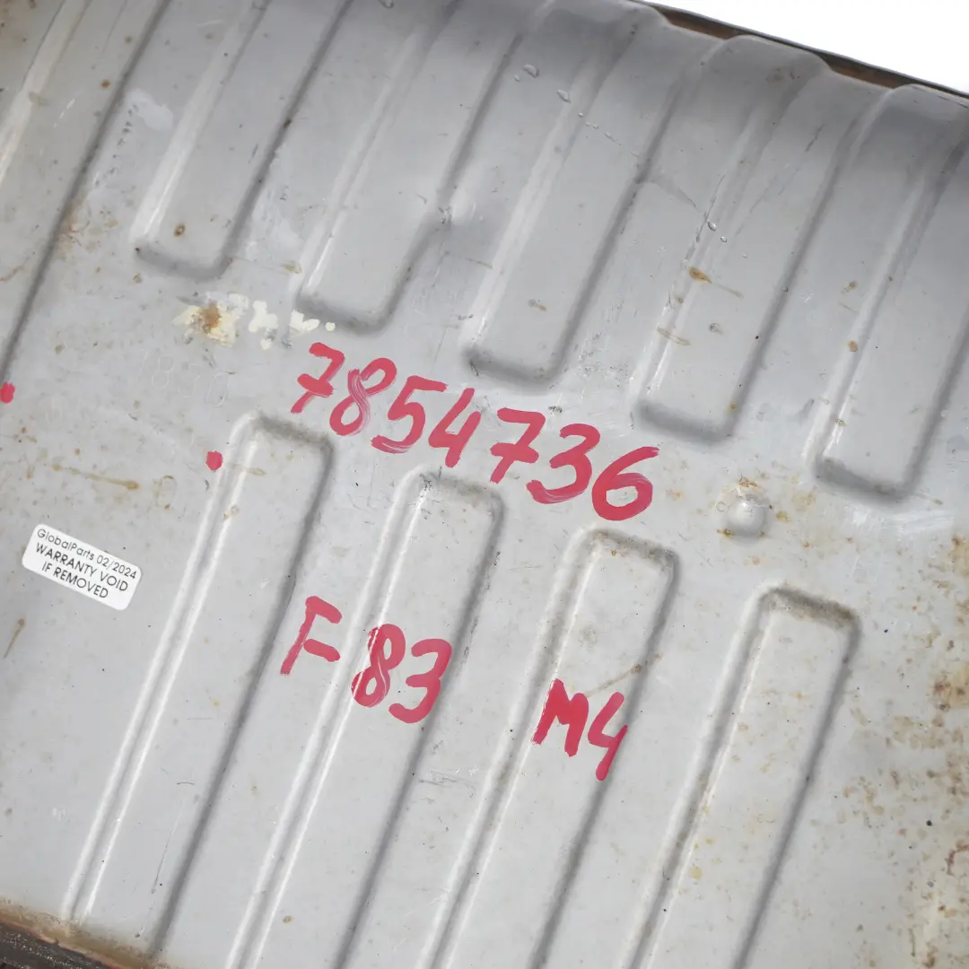 Tłumik Tylny Rura Wydechowa Wydech 7854735 do BMW F80 M3 F82 F83 M4 o numerze 7854736 BMW F80 M3 F82 F83 M4 Tłumik Tylny Rura Wydechowa Wydech 7854735 - SKU 7854736 - Numer Części 7854736