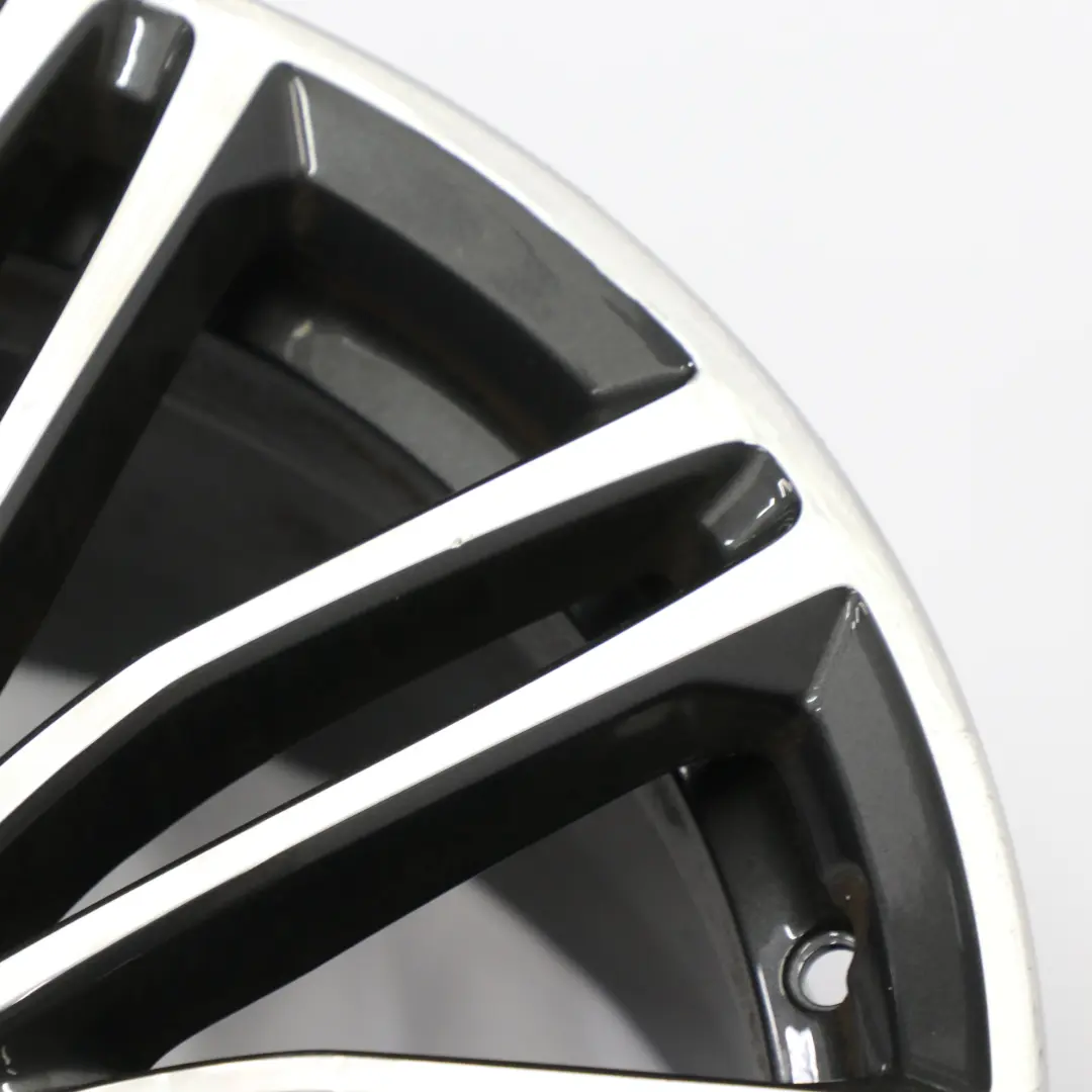 Cerchio in lega leggera M a due razze 664 8J 19" ET:30 per BMW G30 G31 con numero di parte 7855083 BMW G30 G31 Cerchio in lega leggera M a due razze 664 8J 19" ET:30 - SKU 7855083-2 - Numero di parte 7855083