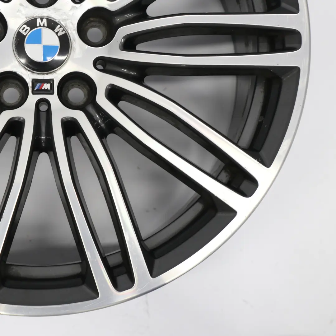 Cerchio in lega leggera M a due razze 664 9J 19" ET:44 per BMW G30 G31 con numero di parte 7855084 BMW G30 G31 Cerchio in lega leggera M a due razze 664 9J 19" ET:44 - SKU 7855084-2 - Numero di parte 7855084