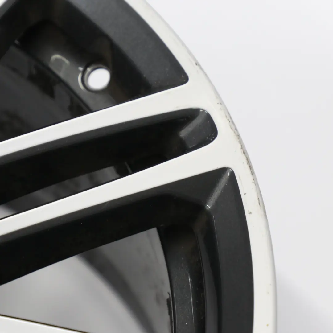 Cerchio in lega leggera M a due razze 664 9J 19" ET:44 per BMW G30 G31 con numero di parte 7855084 BMW G30 G31 Cerchio in lega leggera M a due razze 664 9J 19" ET:44 - SKU 7855084-2 - Numero di parte 7855084