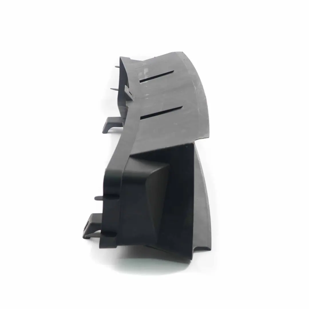 Canale di aspirazione Guida Trim Inferiore per BMW E82 E88 con numero di parte 7891273 BMW E82 E88 Canale di aspirazione Guida Trim Inferiore - SKU 7891273 - Numero di parte 7891273