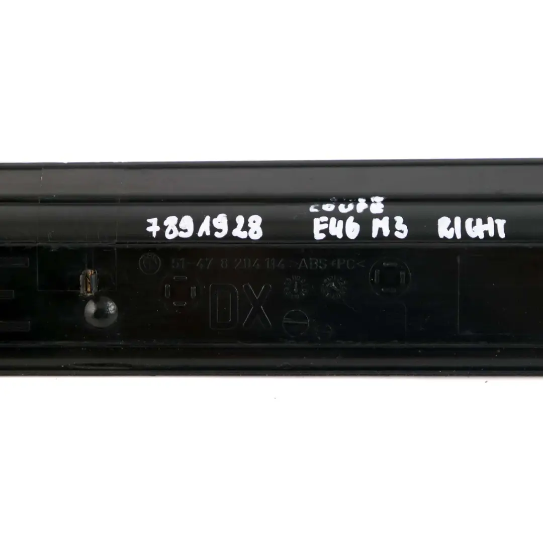 Tapa Entrada Delantera Derecha Embellecedor para BMW E46 M3 Cabrio Coupe con número de pieza 7891928 BMW E46 M3 Cabrio Coupe Tapa Entrada Delantera Derecha Embellecedor - SKU 7891928 - Número de pieza 7891928