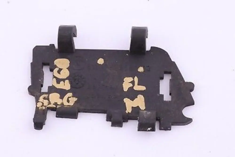 BMW E60 M Sport Pare Chocs Avant Cache Phare Gauche Gris Argenté - A08 - SKU 7896601-SBG - Numéro de pièce 7896601