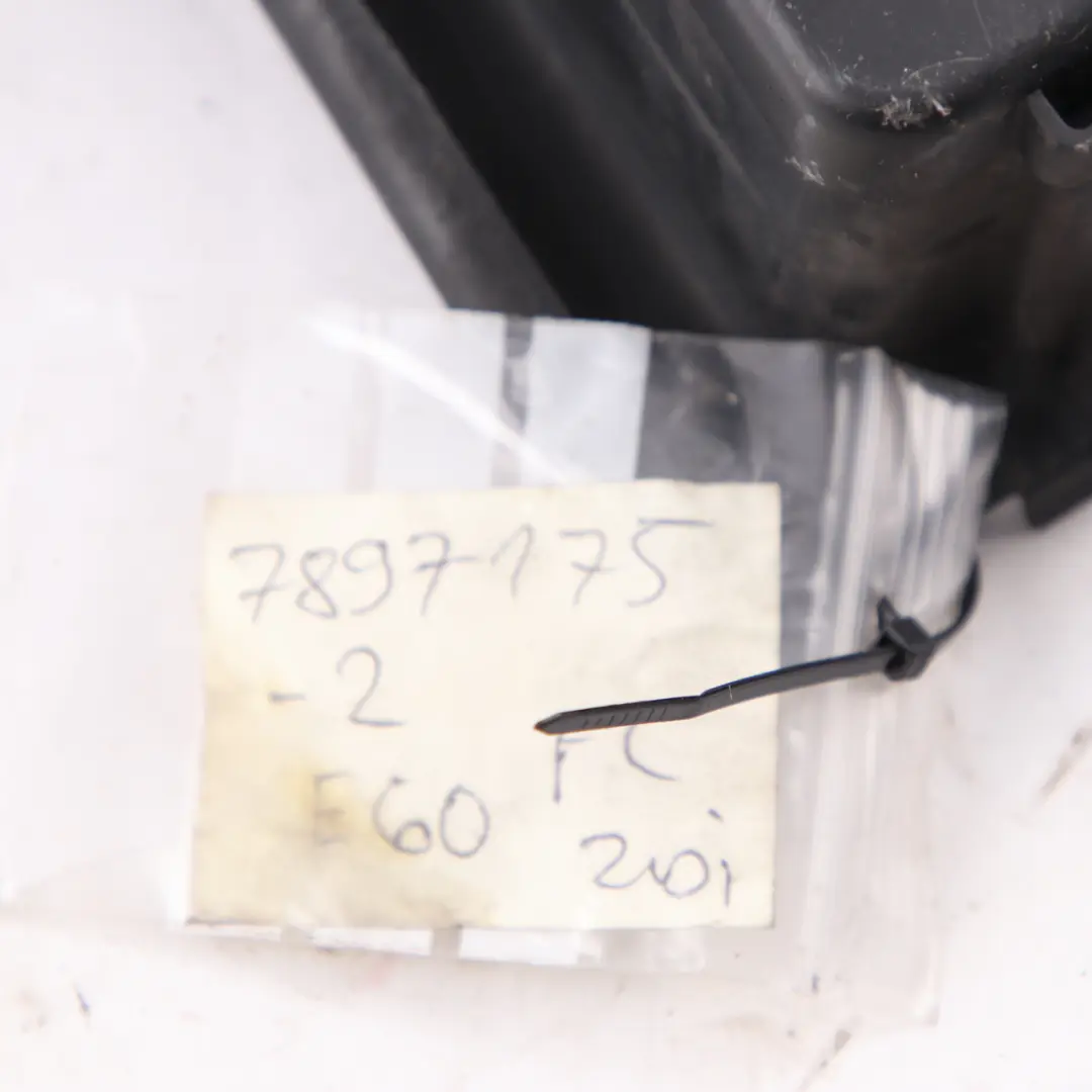 Paraurti Anteriore Condotto d'Aria Trim Sinistro 7897175 per BMW E60 E61 LCI con numero di parte 8036575 BMW E60 E61 LCI Paraurti Anteriore Condotto d'Aria Trim Sinistro 7897175 - SKU 7897175-2 - Numero di parte 8036575